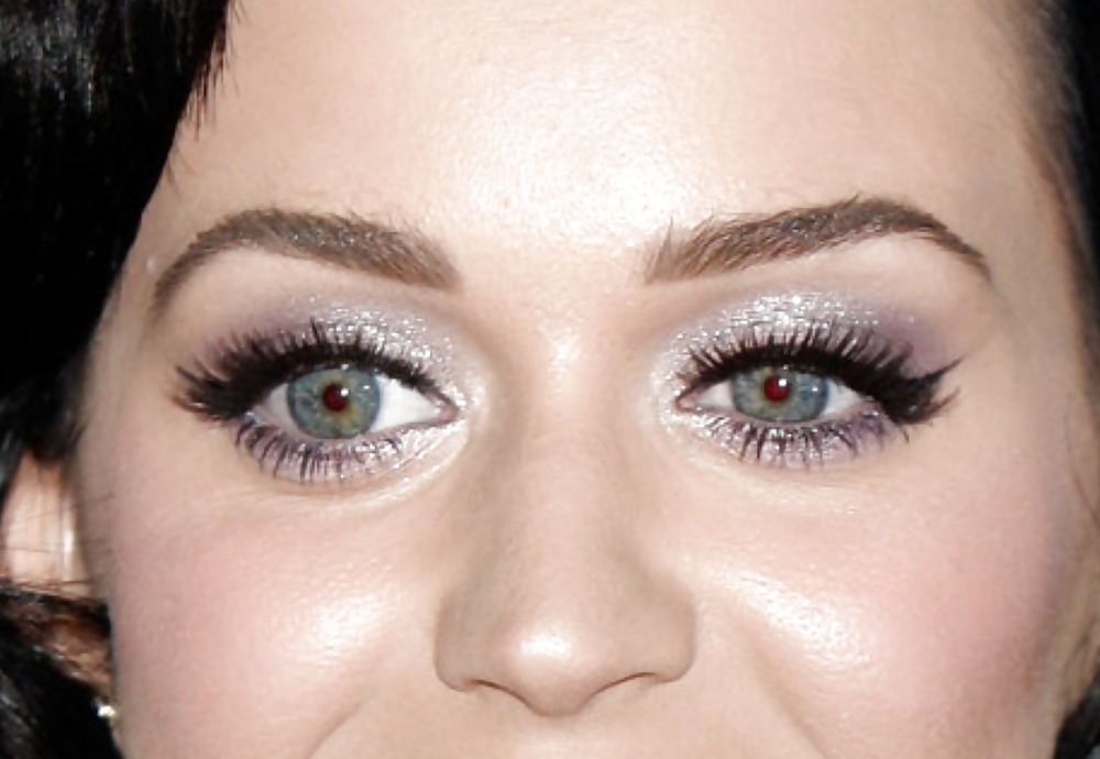 Celebrity eyes #36031157