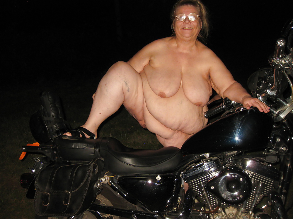 Eine Gute Frend Lassen Sie Mich In Meinem Neuen Zurück Yard3 Bilder Auf Seinem Fahrrad Zu Tun #28712640
