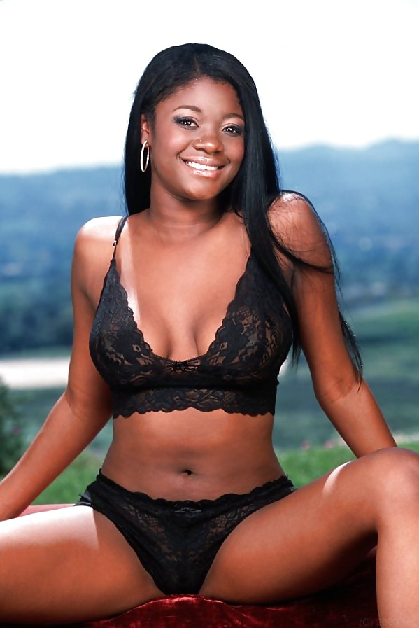 Black Queen's with thick hips and gorgeous skin  #31923072