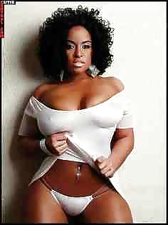 Black Queen's with thick hips and gorgeous skin  #31923082