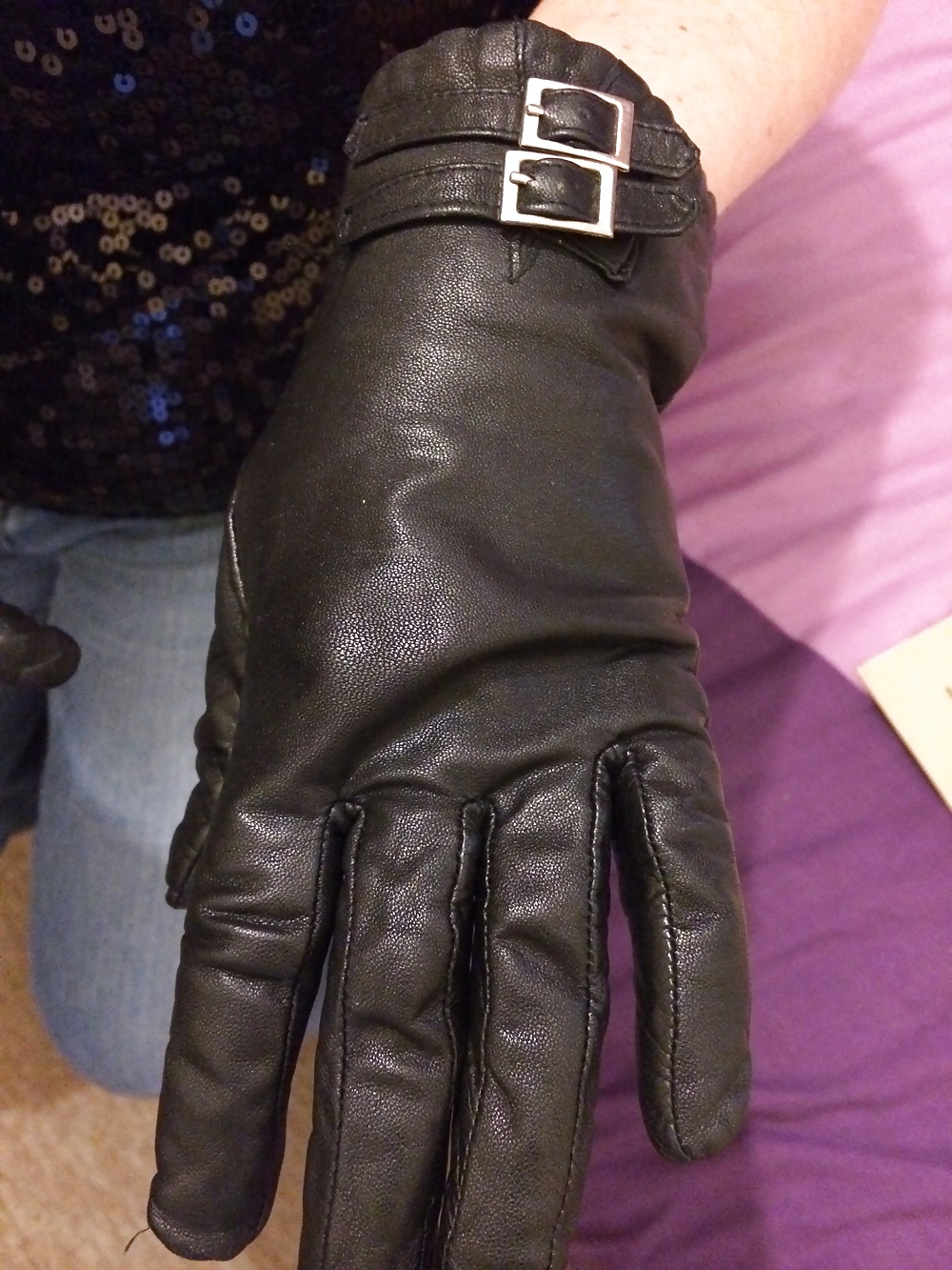 Leather gloves #29055069