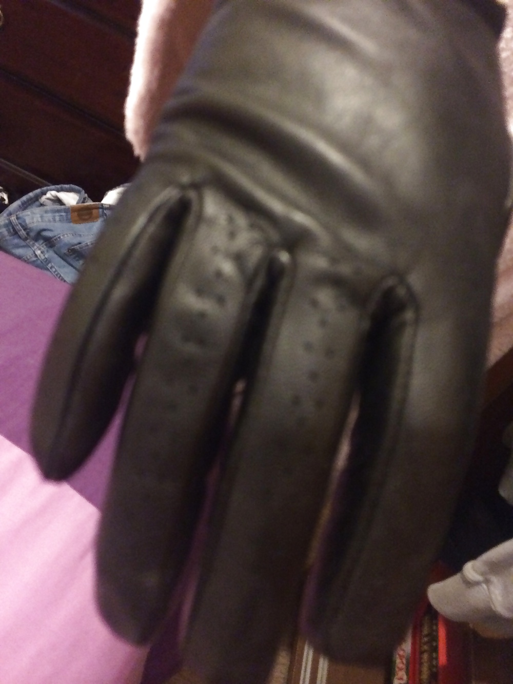 Leather gloves #29055097