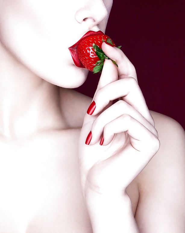 Perfect Storm - Beautiful Women and Strawberries -Soft #31538599