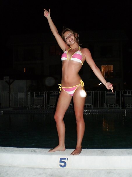 Facebookの友人36
 #32134201