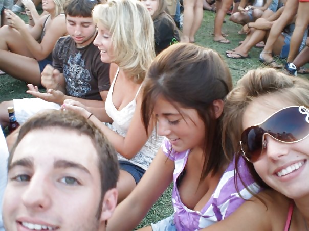 Facebookの友人36
 #32134204