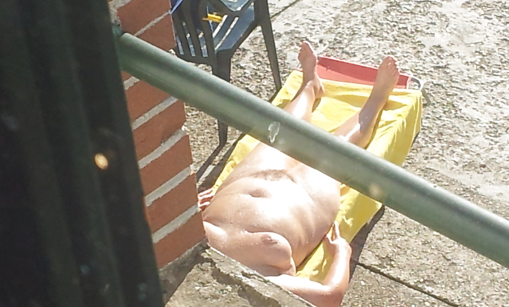 Die Hündin Der Nähe Gefangen Zu Tun Topless + Einen Integralen #29667559