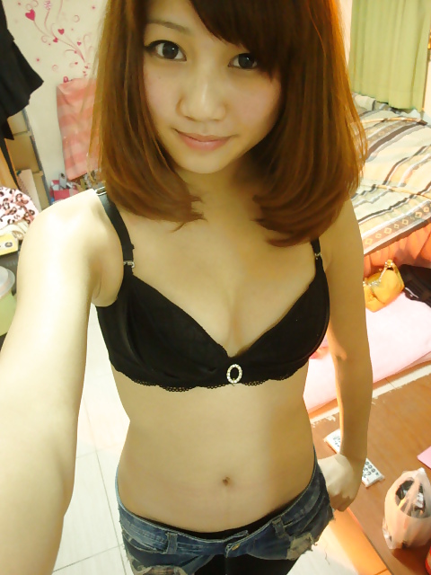 A cute Taiwanese girl #37921797