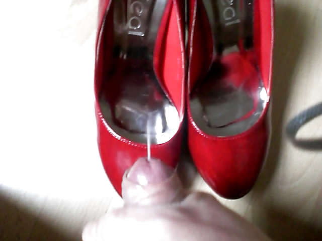 Com on red High Heels #32635169