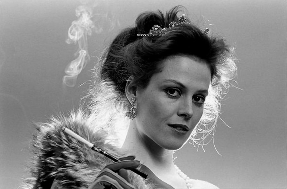 Amazing Sigourney Weaver #31068129