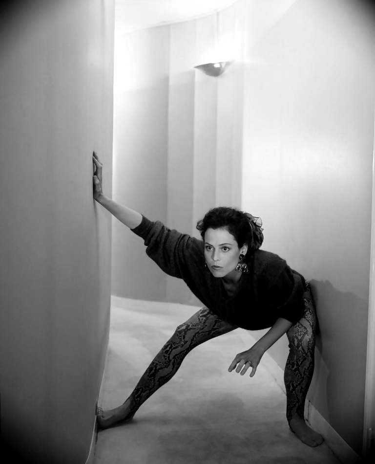 Amazing Sigourney Weaver #31068148