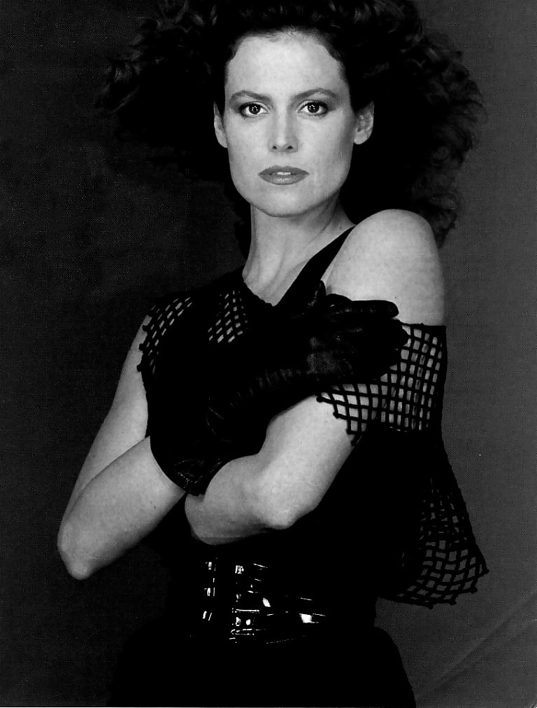 Amazing Sigourney Weaver #31068161