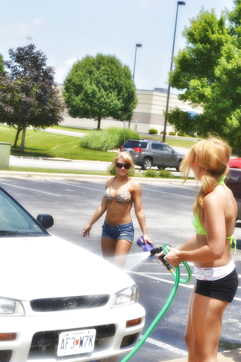 CAR Wash and Bikini Babes #32964377