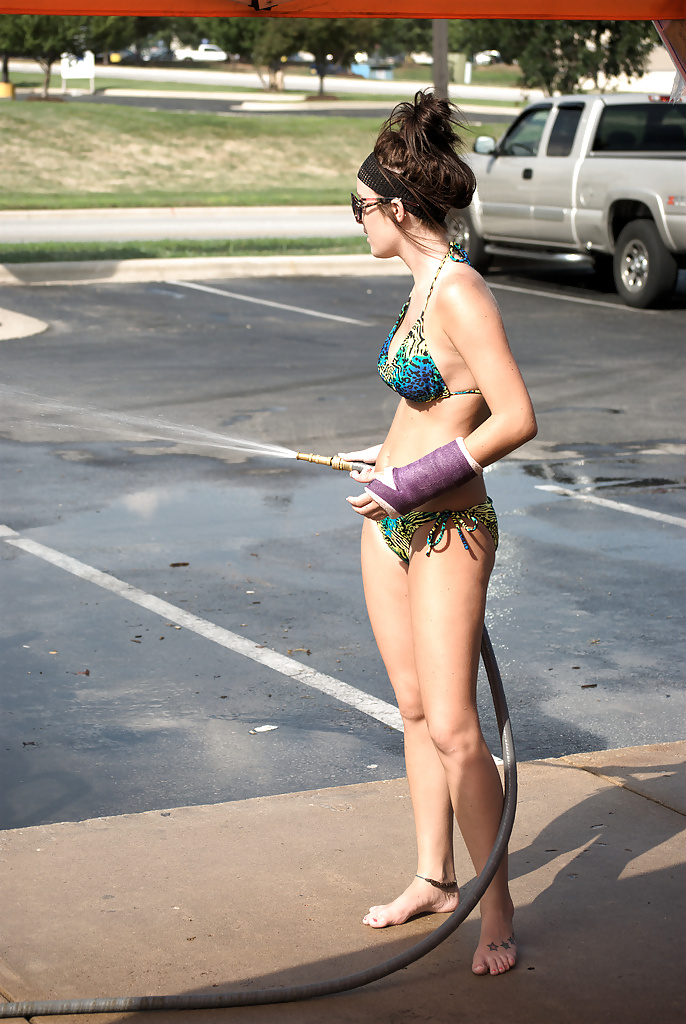 CAR Wash and Bikini Babes #32964470