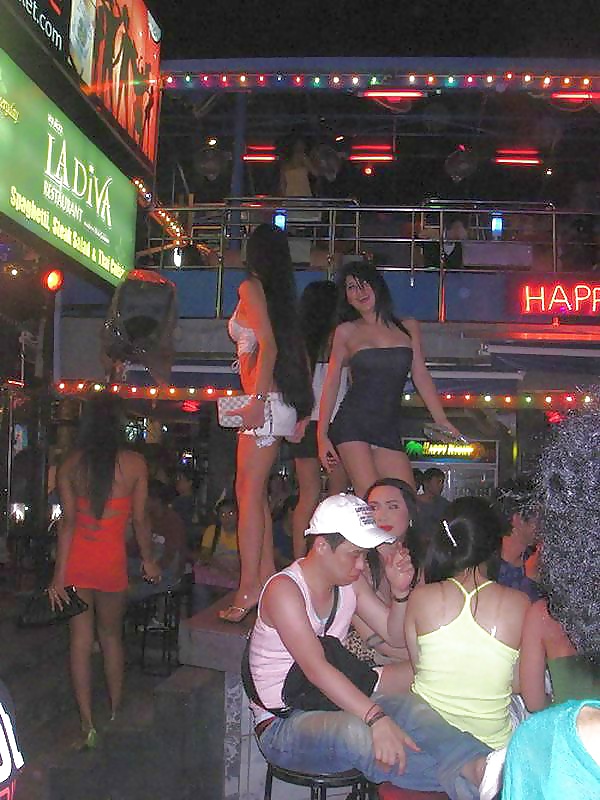Ladyboy Nachtleben In Phuket #28415548
