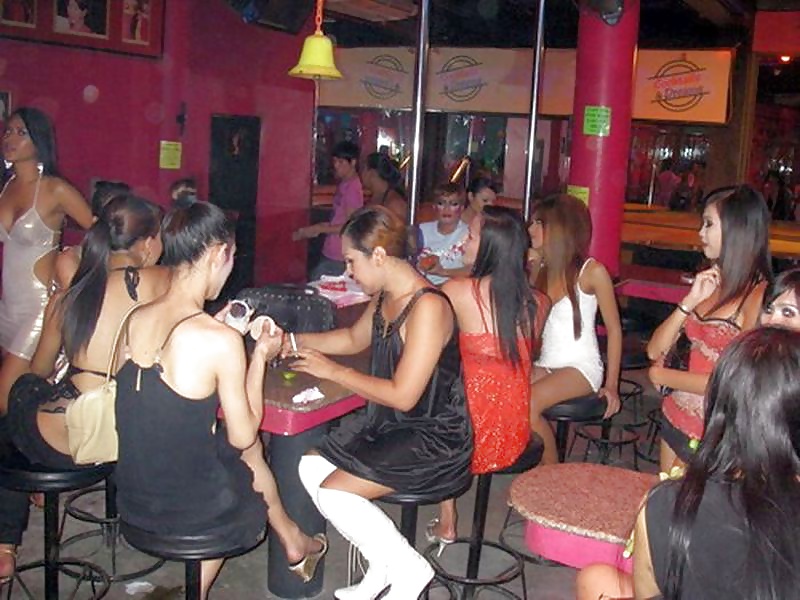 Ladyboy Nachtleben In Phuket #28415578