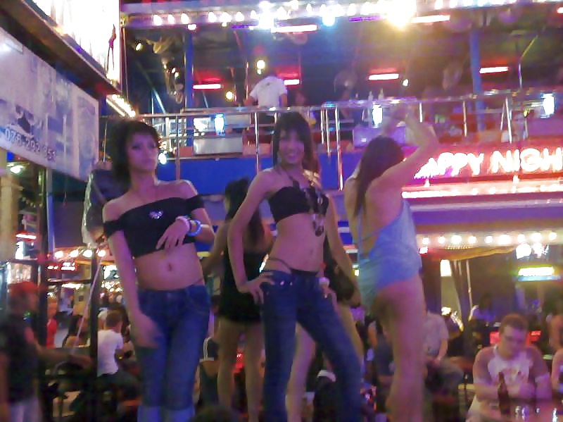 Ladyboy Nachtleben In Phuket #28415829