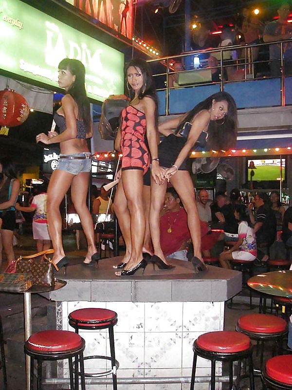 Ladyboy Nachtleben In Phuket #28415900