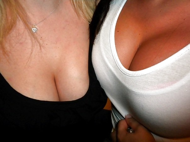 Jóvenes calientes
 #24474463