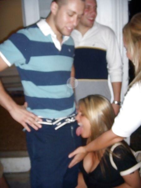 Jóvenes calientes
 #24474530