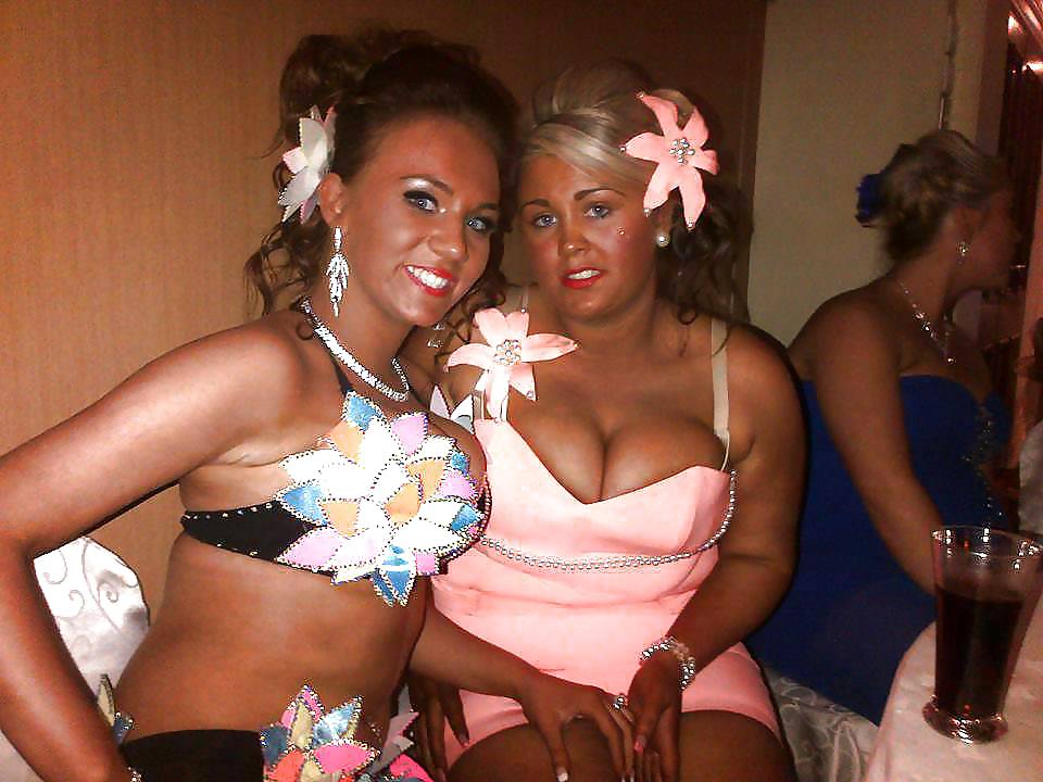 Escotes sexys alucinantes
 #35780581