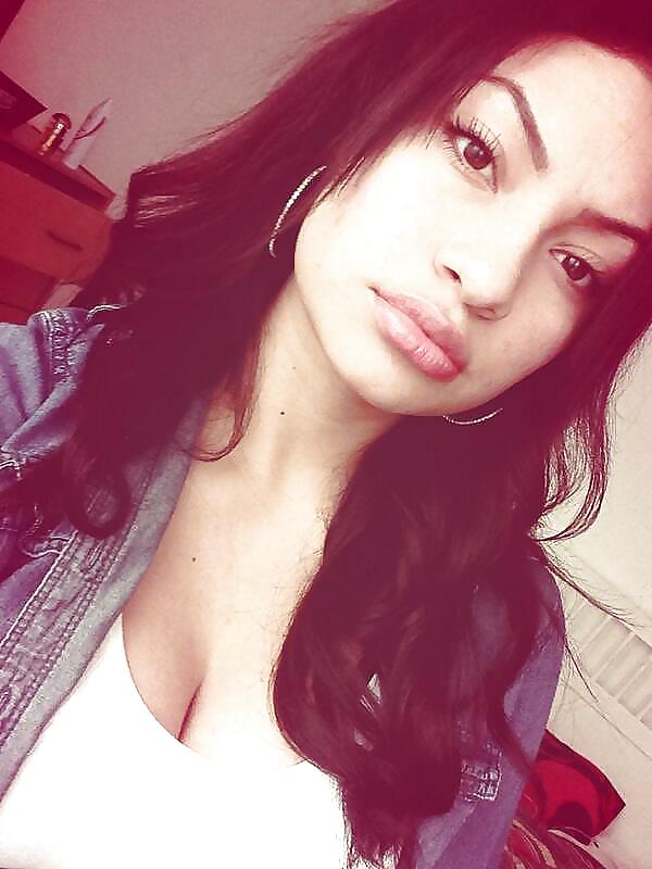 Escotes sexys alucinantes
 #35780587