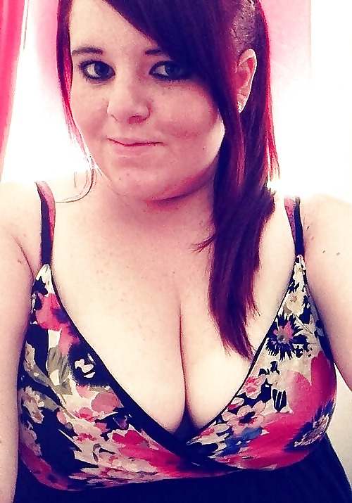 Escotes sexys alucinantes
 #35780589