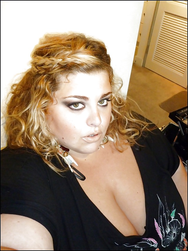 Escotes sexys alucinantes
 #35780631