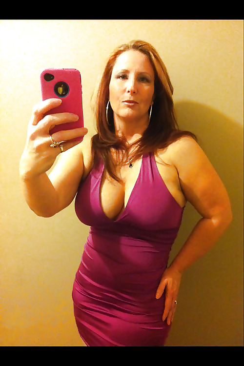 Escotes sexys alucinantes
 #35780651