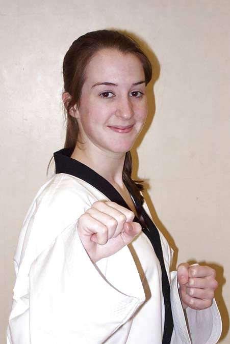 Schoene Karategirls #23076417