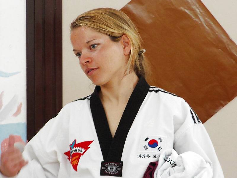 Schoene Karategirls #23076449