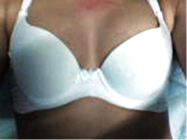 マレー語 pembantu tadbir bertudung
 #31872008