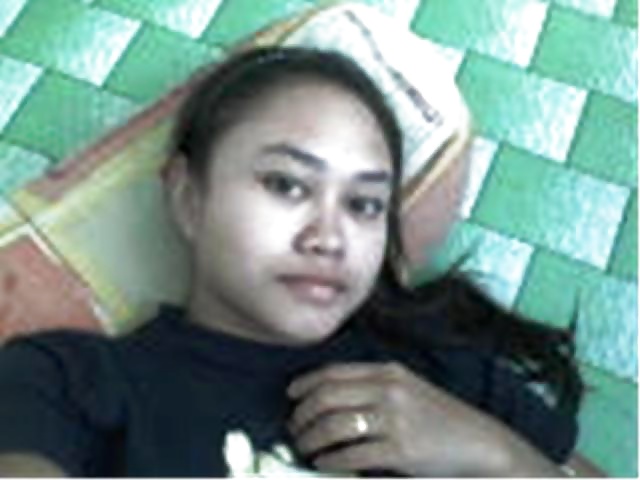 マレー語 pembantu tadbir bertudung
 #31872018