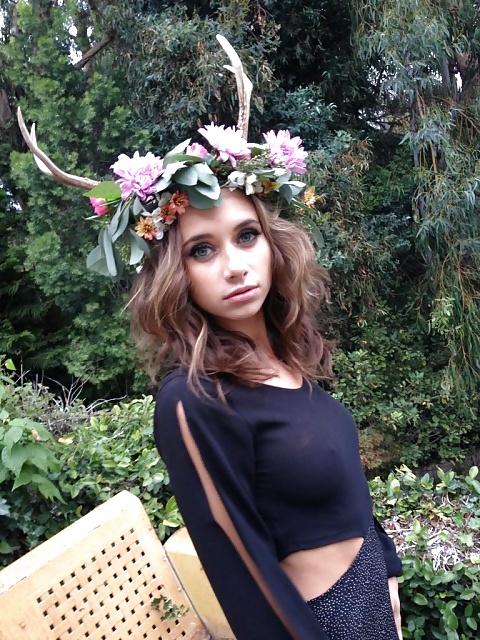 Olesya rulin contro kat foster
 #23659696