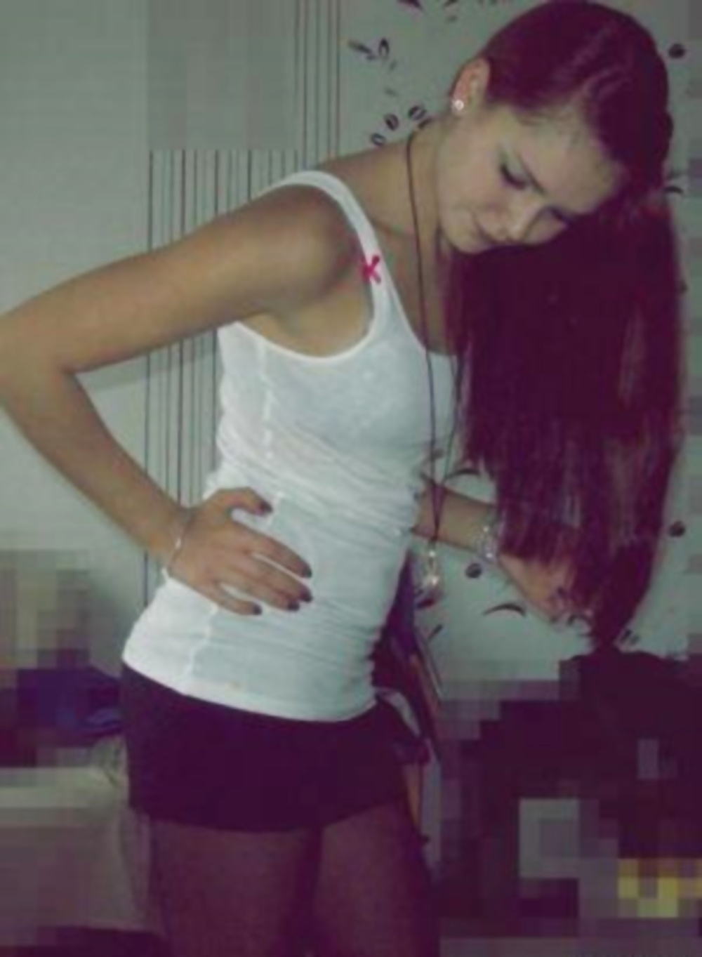 Teenschlampe
 #35109088