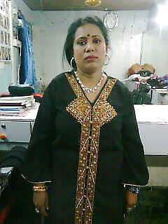 Les Photos De Bangladeshi Hosnara Begumhosnara Begum #32625644