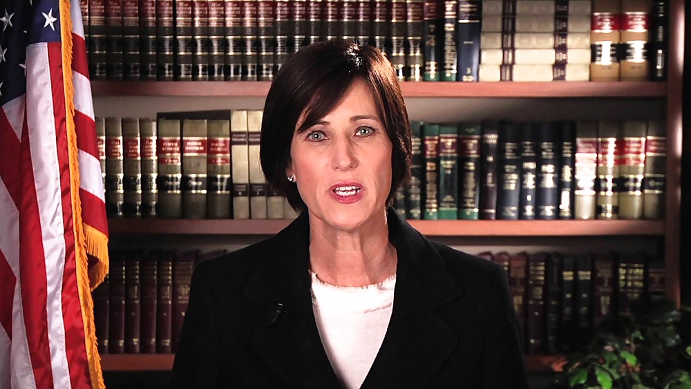 Love jerking off to conservative Mimi Walters #25580694