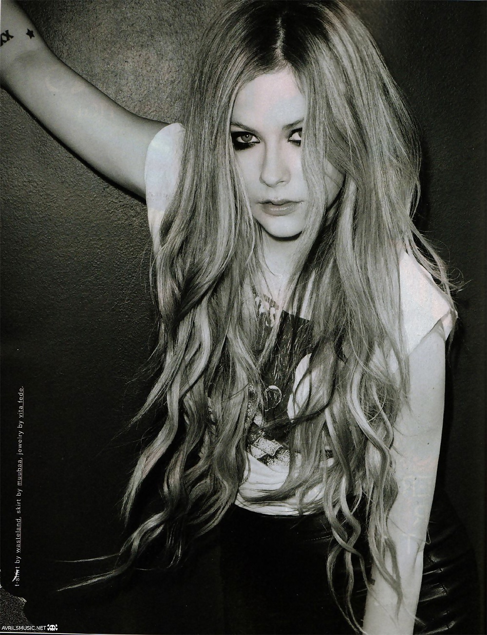 Avril lavigne rivista hq scansioni (ccm)
 #30492666