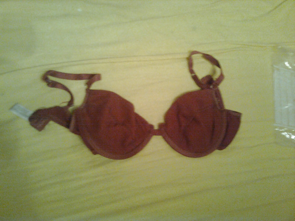 Reggiseno e mutande di ragazze amiche
 #29973957