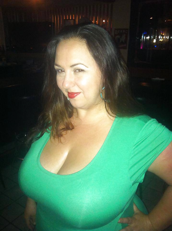 American Milf With Massive Tits #27328098