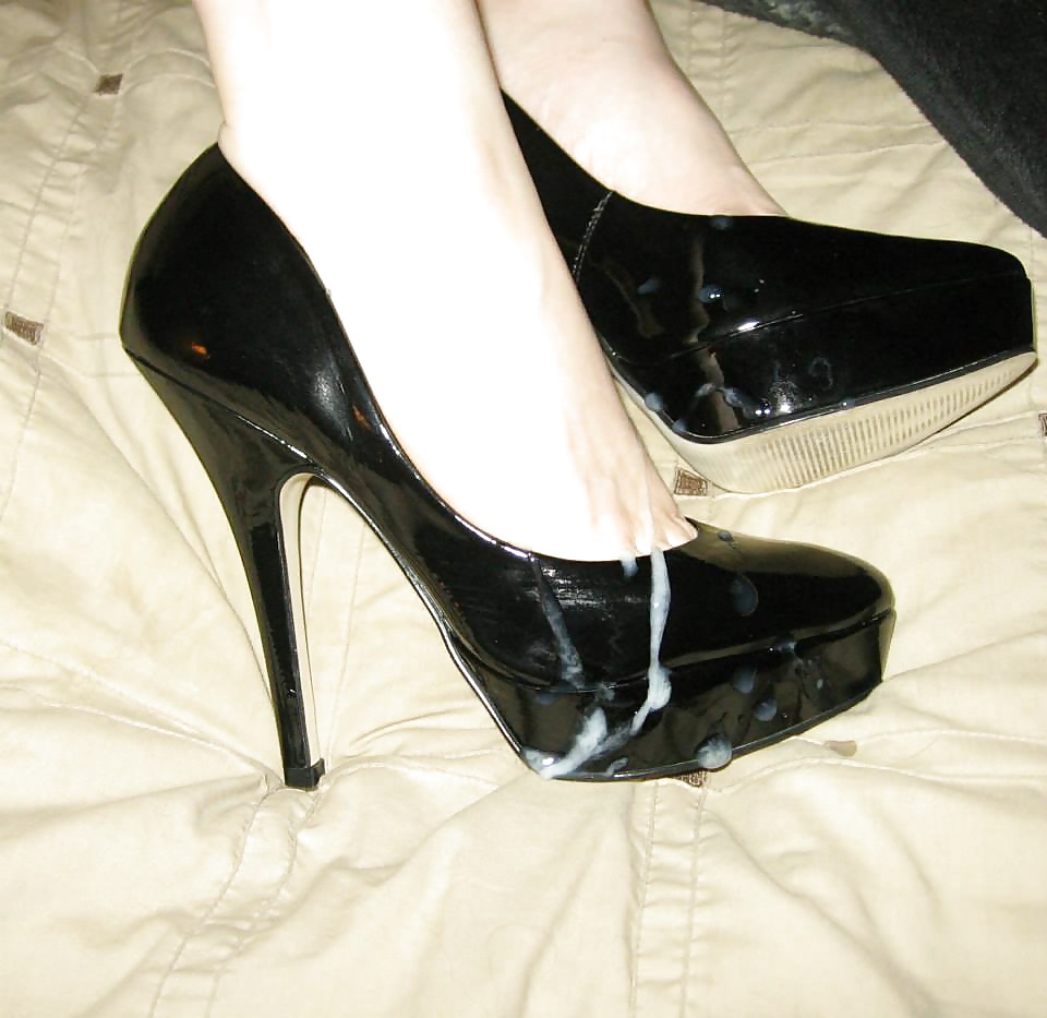 Dream Feet & High Heels #33359572