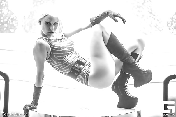 Russian dance sexy MILF - Lana #24487225