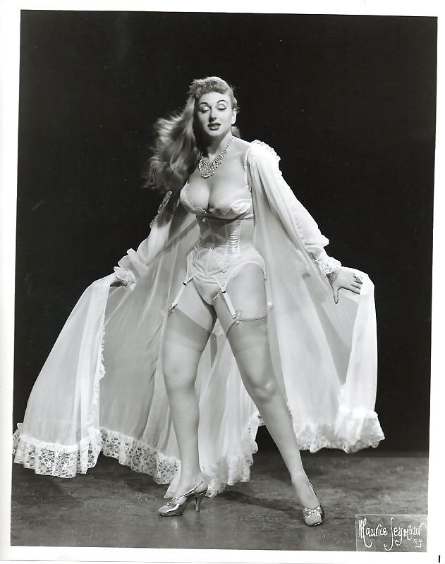 Vintage - superstar del burlesque galattico
 #24510546