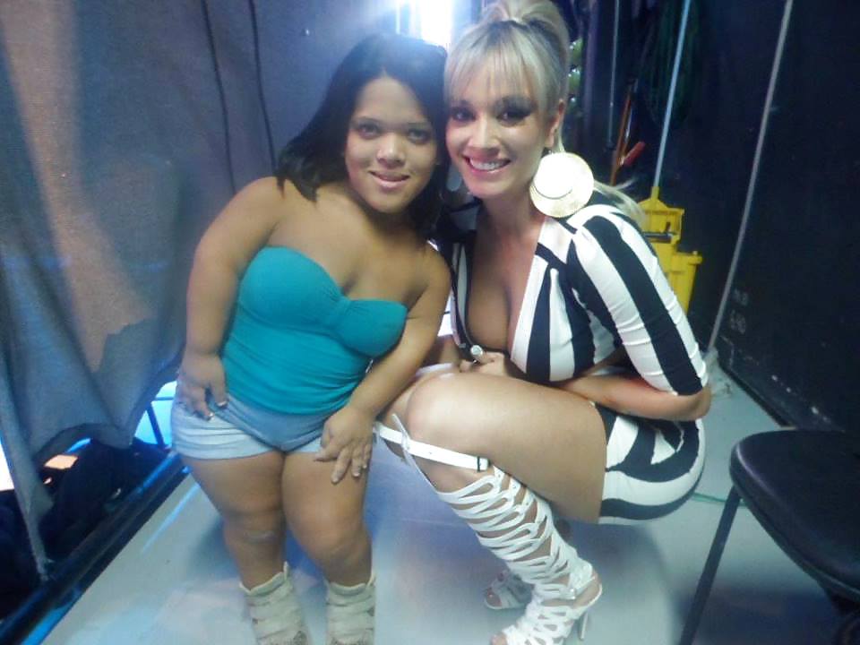 Midget Action 32 #37359743