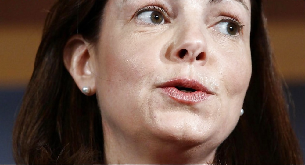 It's so good jerking off to conservative Kelly Ayotte #35039533