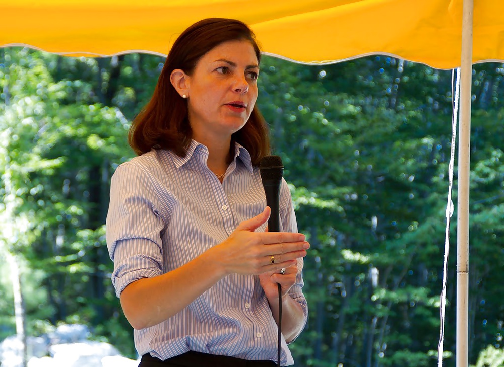 It's so good jerking off to conservative Kelly Ayotte #35039693