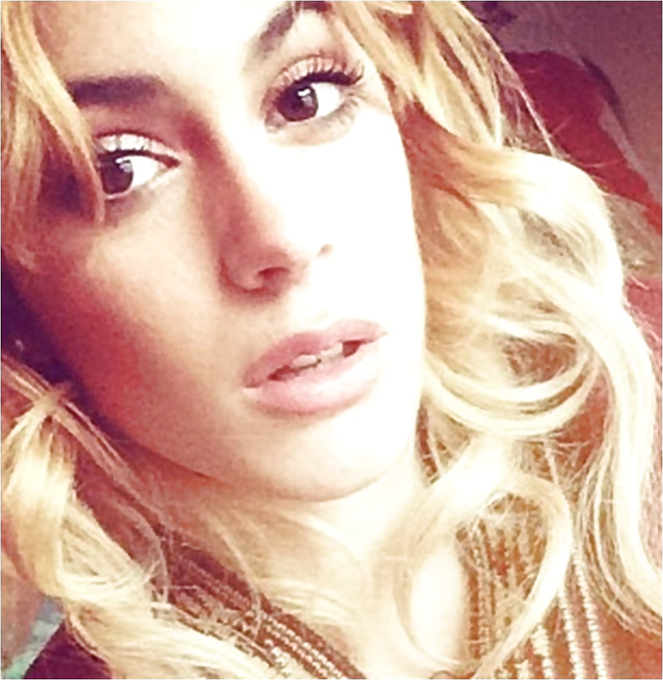 Tini stoessel #39812901
