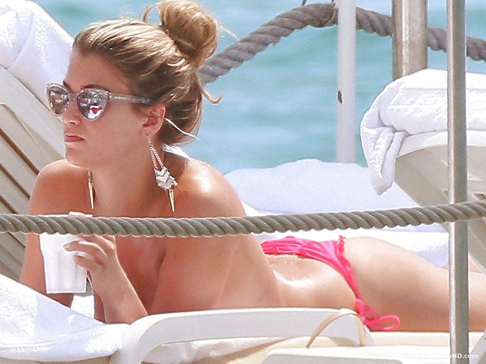 Amy Willerton Topless on the Yacht in Cannes #28538621