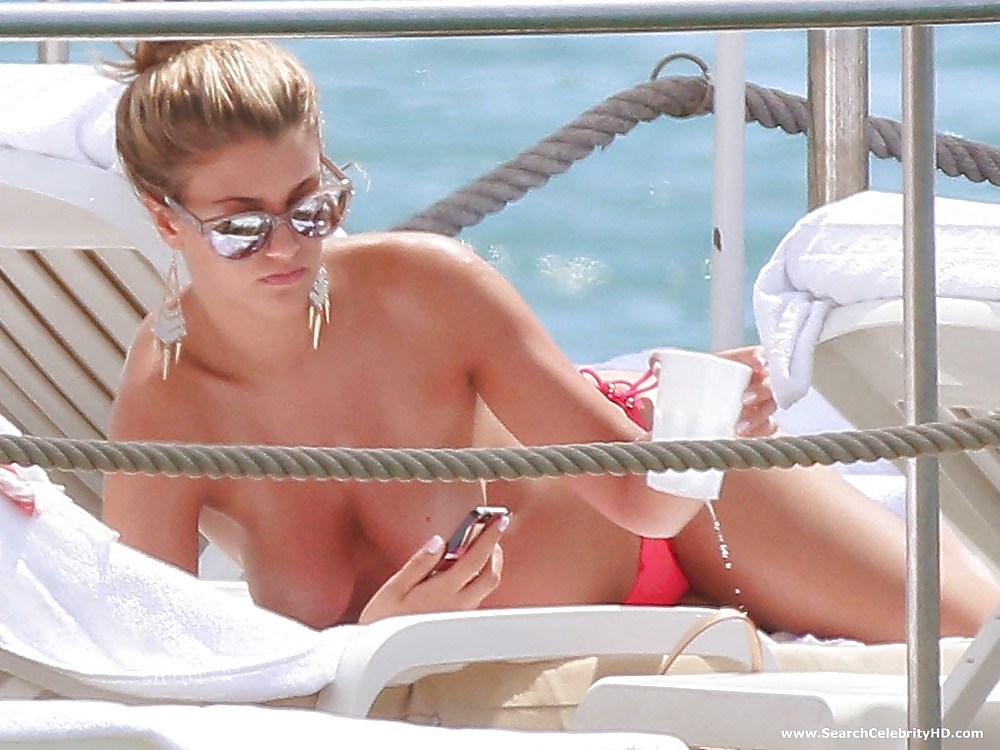Amy Willerton Topless on the Yacht in Cannes #28538629