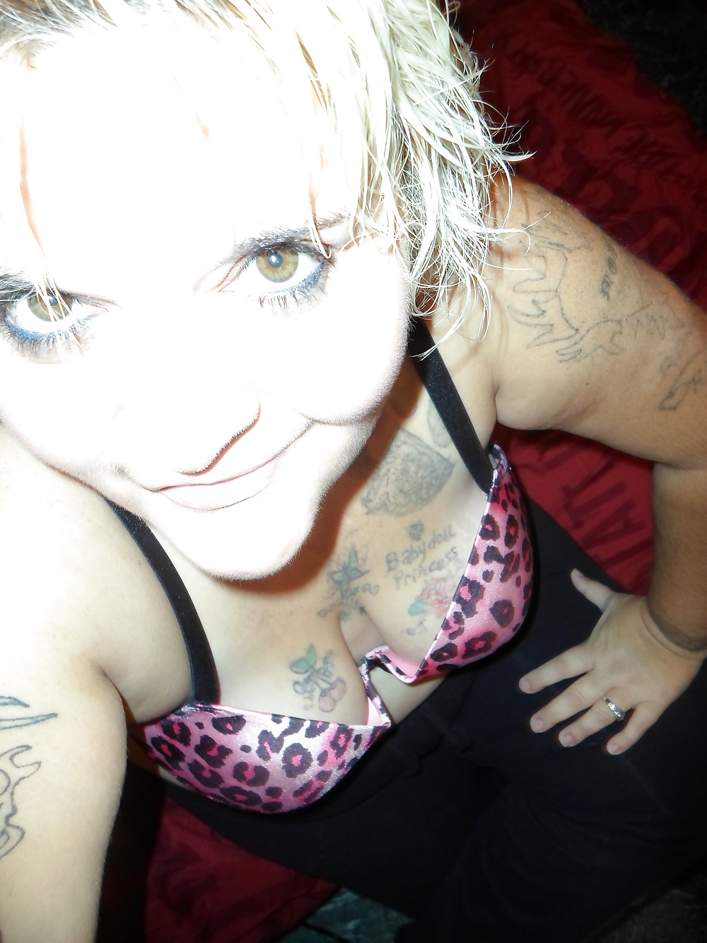 Posando travieso teasing
 #38589235