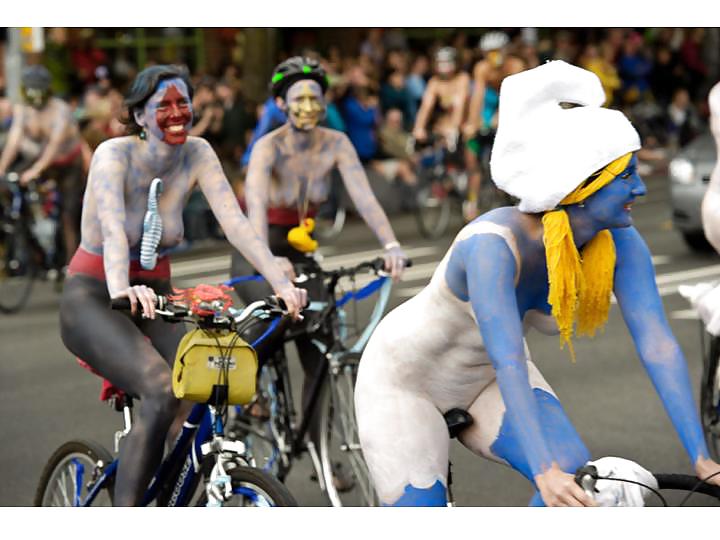 Nude Painted Ladies in Public Fetish Gallery 4 #37969491